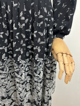 Load image into Gallery viewer, Papilion {16}