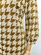 Load image into Gallery viewer, Ermintrude {12}