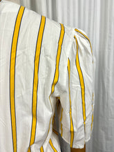 Load image into Gallery viewer, Amber {12}