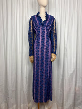 Load image into Gallery viewer, Anemone {16}