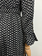 Load image into Gallery viewer, Magnolia {10}