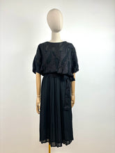 Load image into Gallery viewer, Isabella {10-12}