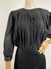 Load image into Gallery viewer, Alyssa {16-18}