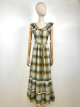 Load image into Gallery viewer, Vera {10-12}