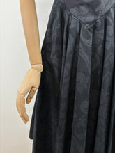 Load image into Gallery viewer, Ebony {8}