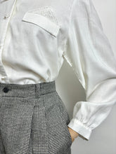 Load image into Gallery viewer, Dorothy {12}