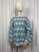 Load image into Gallery viewer, Quinn {18}