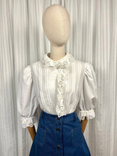 Load image into Gallery viewer, Bryony {18-20}