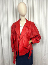 Load image into Gallery viewer, Daria {12}