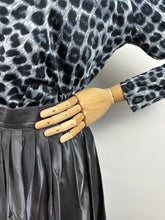 Load image into Gallery viewer, Mercury {6-8}