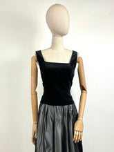 Load image into Gallery viewer, Laura {14}