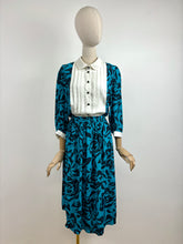 Load image into Gallery viewer, Bobbie {12}