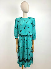 Load image into Gallery viewer, Mindy {8-10}