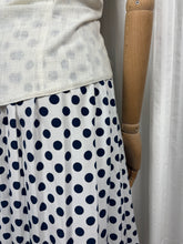 Load image into Gallery viewer, Zeller {18}