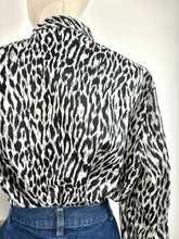 Load image into Gallery viewer, Wilma {18}