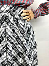 Load image into Gallery viewer, Taffy {10}