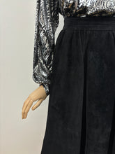 Load image into Gallery viewer, Debbie {8}