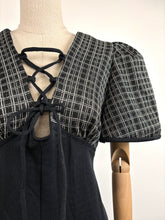 Load image into Gallery viewer, Maude {12}