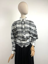 Load image into Gallery viewer, Lois {12}