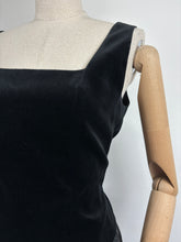 Load image into Gallery viewer, Laura {14}