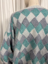 Load image into Gallery viewer, Quinn {18}