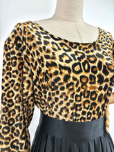 Load image into Gallery viewer, Cruella {14-16}