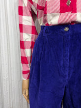 Load image into Gallery viewer, Violet {10}