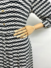 Load image into Gallery viewer, Tabby {20}