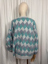 Load image into Gallery viewer, Quinn {18}