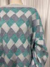 Load image into Gallery viewer, Quinn {18}