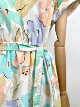 Load image into Gallery viewer, Parade {10-12}