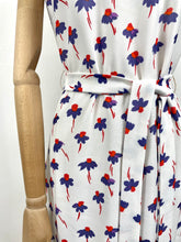 Load image into Gallery viewer, Vanda {10}