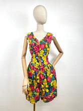 Load image into Gallery viewer, Daffy {8}