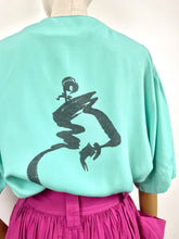 Load image into Gallery viewer, Vogue {16}