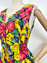 Load image into Gallery viewer, Daffy {8}