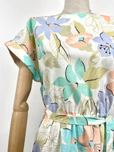 Load image into Gallery viewer, Parade {10-12}