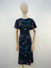 Load image into Gallery viewer, Bindi {22}