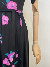 Load image into Gallery viewer, Lucia {6}