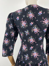 Load image into Gallery viewer, Posy {12}