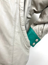 Load image into Gallery viewer, Pat {18}