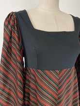 Load image into Gallery viewer, Chevron {8}