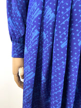 Load image into Gallery viewer, Storm {14}