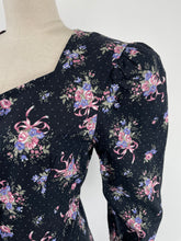 Load image into Gallery viewer, Posy {12}