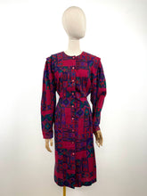 Load image into Gallery viewer, Garnet {14}