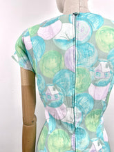 Load image into Gallery viewer, Bubbles {14}