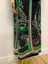 Load image into Gallery viewer, Pagoda {14}