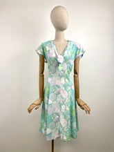 Load image into Gallery viewer, Bubbles {14}