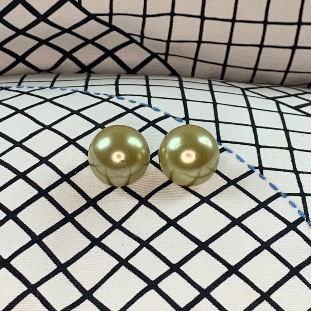 Domed Pearl Clip-Ons