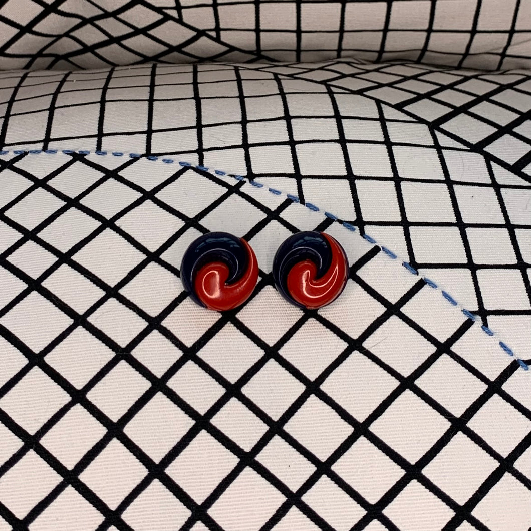 Large Yin & Yang Clip-Ons